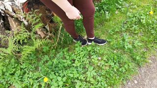 Get undressed and lie down on the tree trunk for pussy slapping