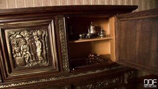 HouseOfTaboo_e058_315p1hotd1_720_6500_Frank_Gun_and_Henessy_Beautiful_babe_is_bound_closed