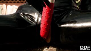 HouseOfTaboo_e268_415hotd1_1080_8000_Latex_Lucy_Adventures_of_a_Latex_Heroine