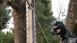 HouseOfTaboo_e371_452hotd1_1080_8000_Latex_Lucy_and_Kristien_Upside_Down_Latex_Love_Fest!