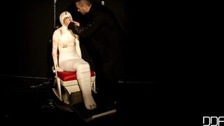 HouseOfTaboo_e410_532p1hotd1_1080_8000_Mugur_and_Leyla_Black_The_Mummys_Cunny_[Part_1]