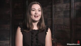 09.06.05 6713 Aiden Starr, Savannah West (Savannah West First time Fisted)