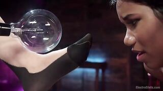 Lesbian Electro Fear Play