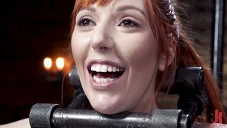 Lauren Phillips Suffers In Bondage