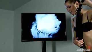 Calico Becomes an Electroslut!