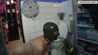 German BDSM anal squirt - Anal enema