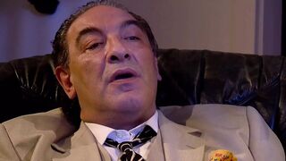 Hot chicks fucks huge old cocks