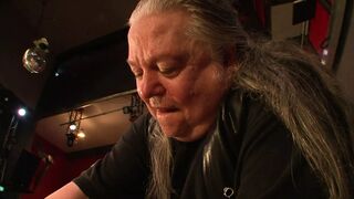 NO COMMENT!!! - (Chapter #01)