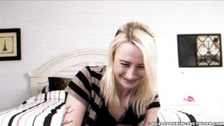 Alison： Caught During a Naughty Video Chat (HD) 