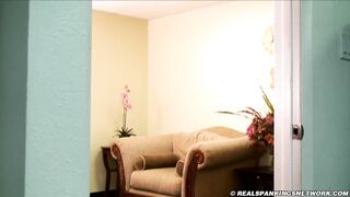 Alyssa： A Proper Strapping. 