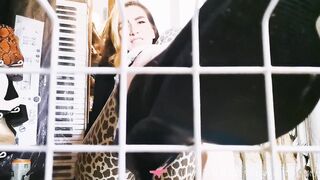 Vends-ta-culotte - POV - Submissive man in a cage humiliated by a sexy French dominatrix